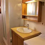 Appartement Cosy Avec Balcon, Parking Individuel Et Wifi à - Fr-1-459-165 *