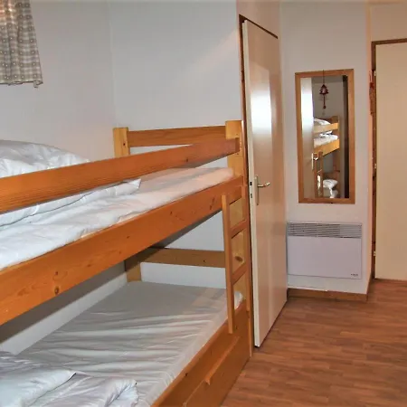 Cosy Avec Balcon, Parking Individuel Et Wifi à - Fr-1-459-165 *
